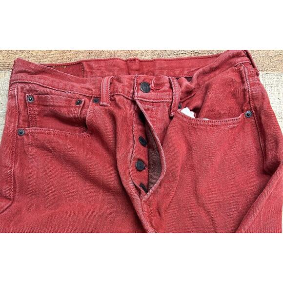 Levis 501 Jeans Mens 32X32 Red Denim Measures 30X30 Button Fly Straight Leg - Picture 3 of 8
